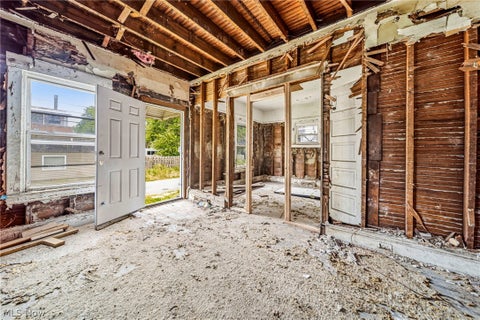 Tiny photo for 3257 E 56th Place, Cleveland, OH 44127 (MLS # 5240162)
