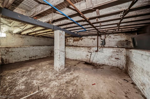 Tiny photo for 3257 E 56th Place, Cleveland, OH 44127 (MLS # 5240162)