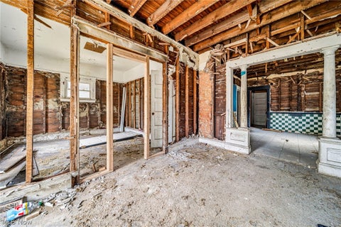 Tiny photo for 3257 E 56th Place, Cleveland, OH 44127 (MLS # 5240162)