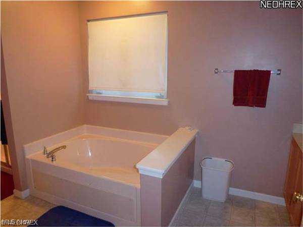 Creekside Estates Ph I - Residential Lease