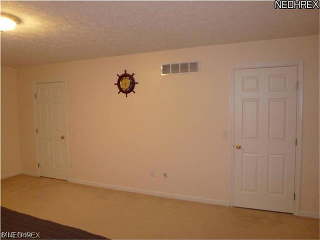 Creekside Estates Ph I - Residential Lease