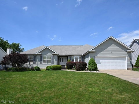 Homes For Sale - 1499 Butterfield Circle<br/> Niles, OH 44446