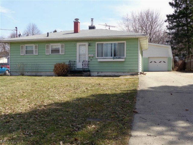 A perfect starter home close to Fred Fuller park and the awesome downtown Kent. Three bedroom ranch with
hardwood floors in the living room and bedrooms, a sunporch, and additional sunroom off of the master bedroom currently configured to house a hot tub and laundry room, full finishable basement, and a huge garage useful for hobbies, storage and a one car garage bay. A lot of space for equipment or toys!