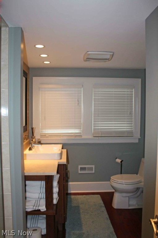 Between Detroit and Franklin Avenues - Residential