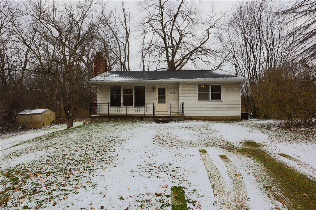 1974 Brookfield Road, Hubbard, Ohio image 1