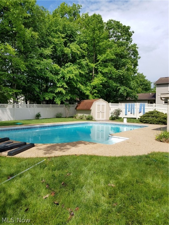 Meanderwood 4 - Residential