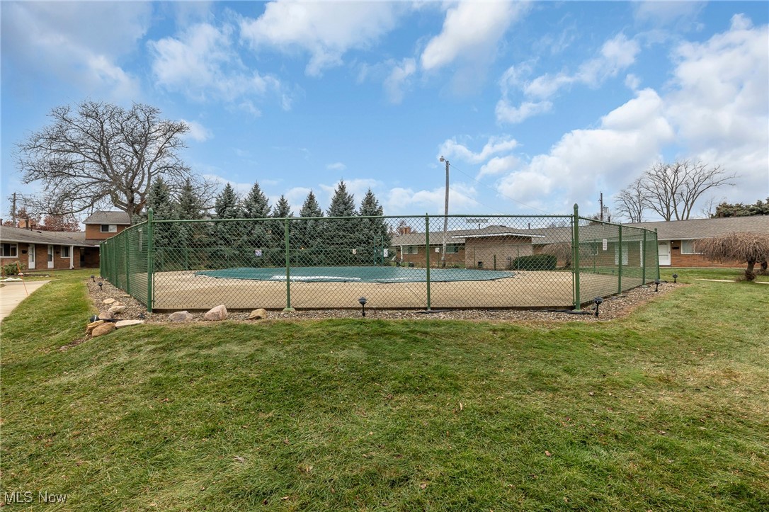 Riveroaks Terrace Condo - Residential