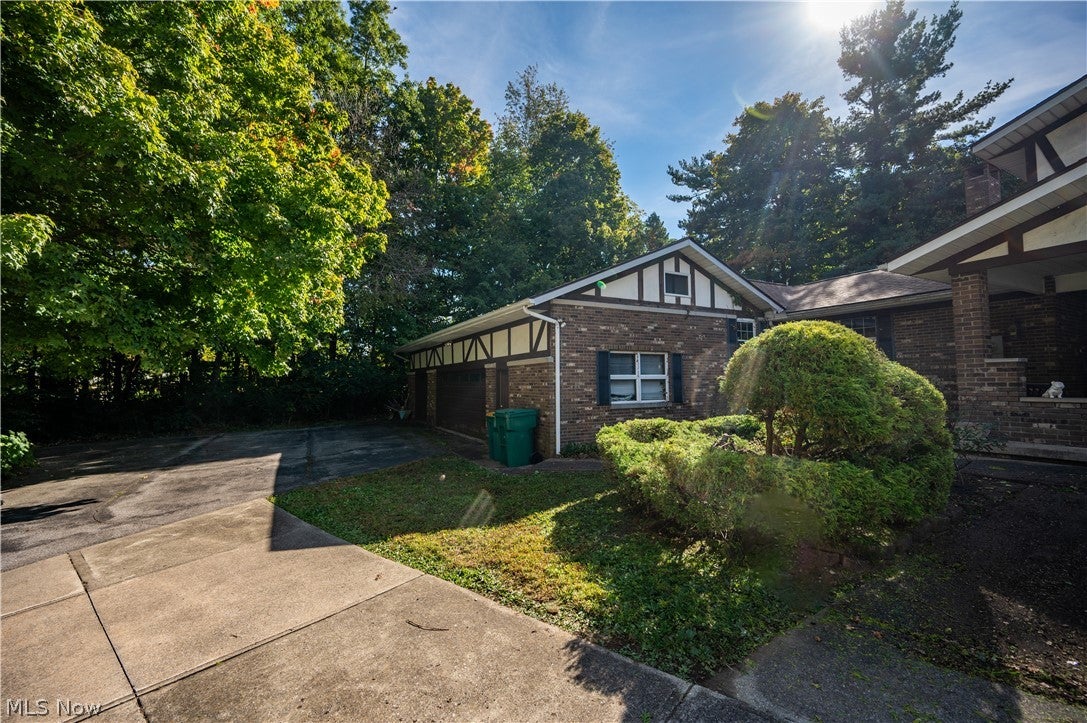 8797 Allen Troy Court