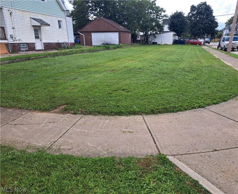 Vacant Land For Sale - 4641 Bader Avenue<br/> Cleveland, OH 44109