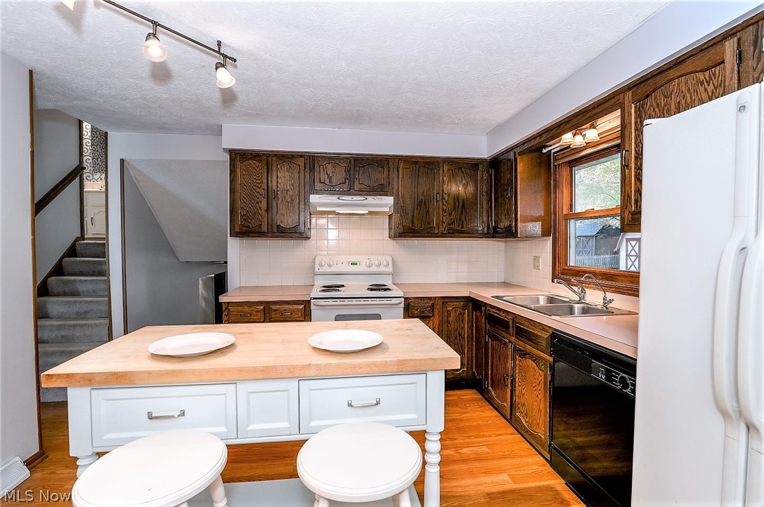 Cloverleaf West - Residential