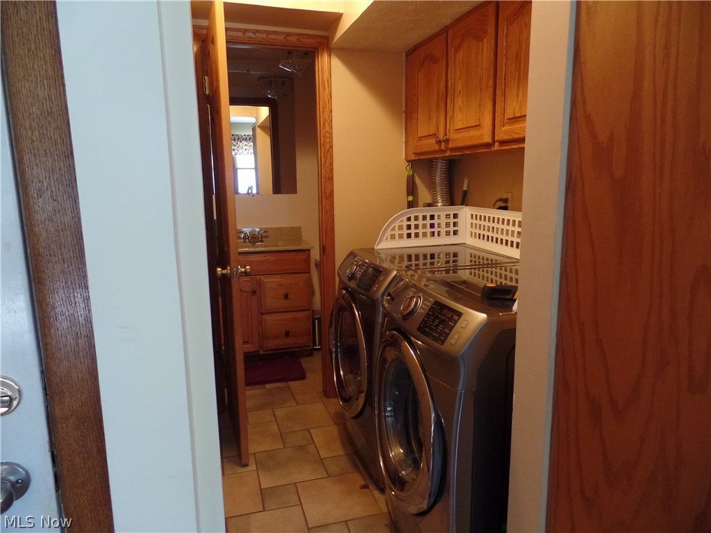 Center Gate Mills 02 - Residential