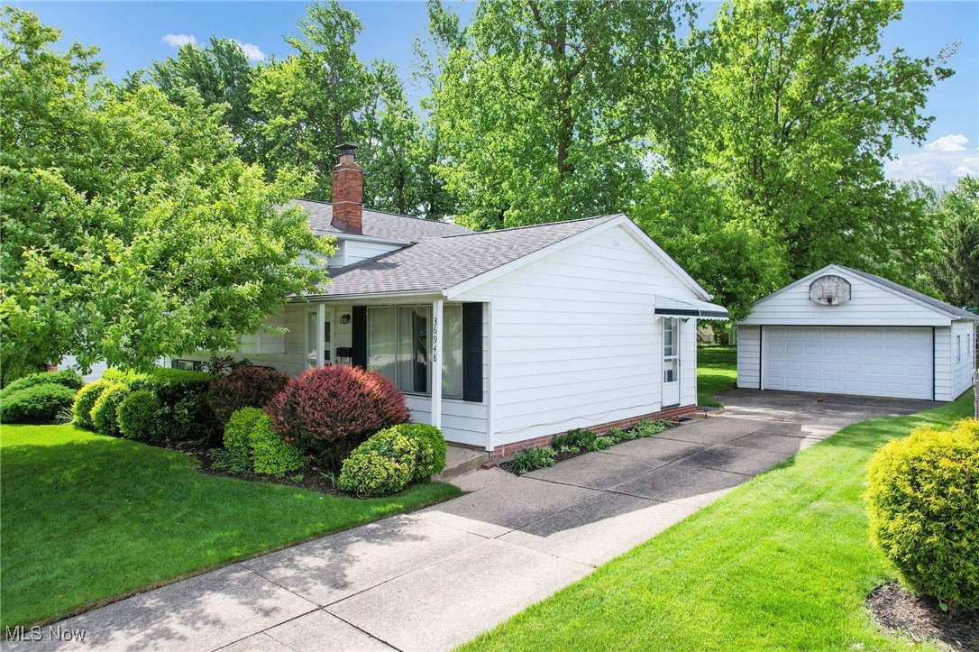 36948 S Lake Shore Boulevard, Eastlake, Ohio image 31