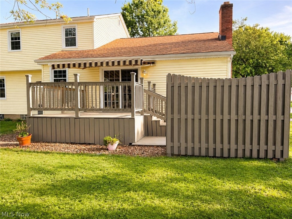707 Oakridge Drive