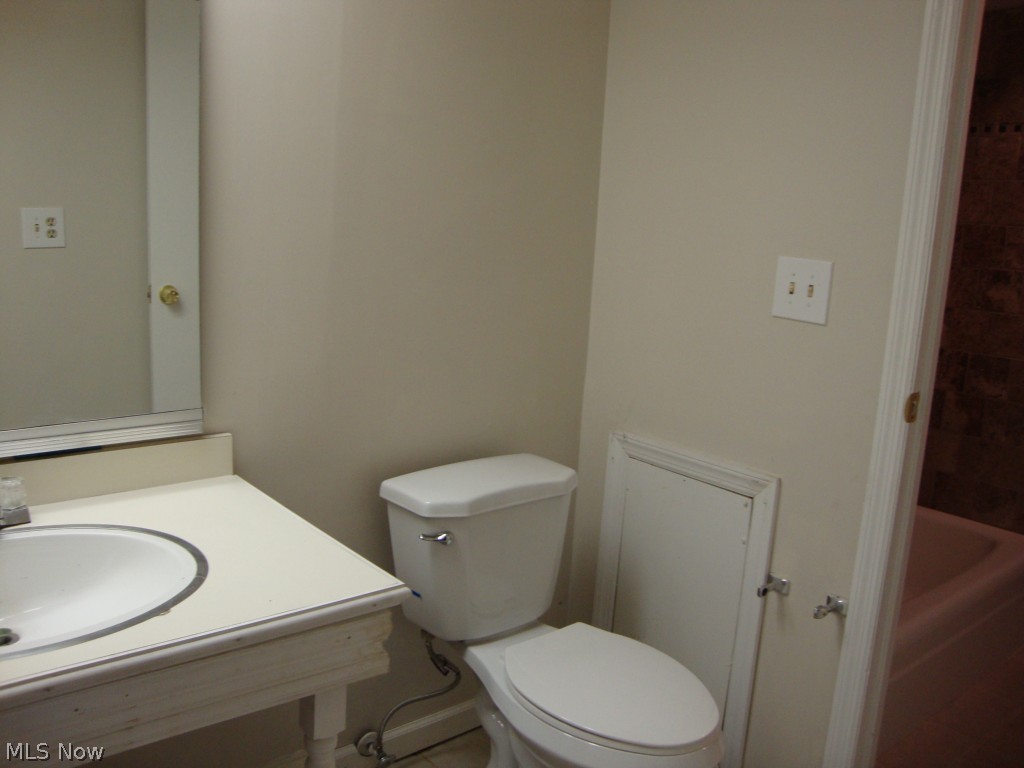 Georgetown/Hlnds Condo - Residential