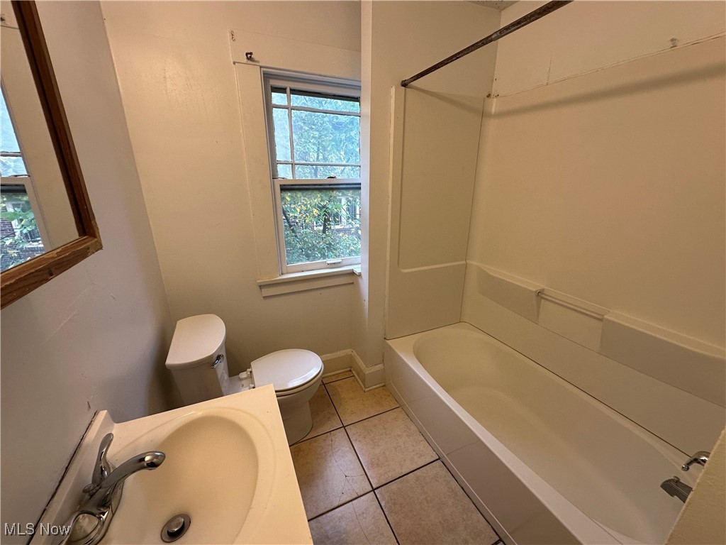 City/Youngstown - Residential Lease