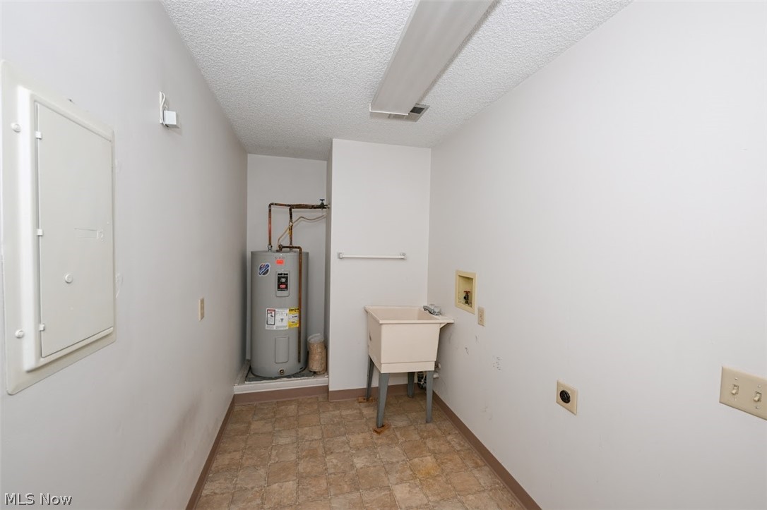 Hampton Ridge Condo - Residential