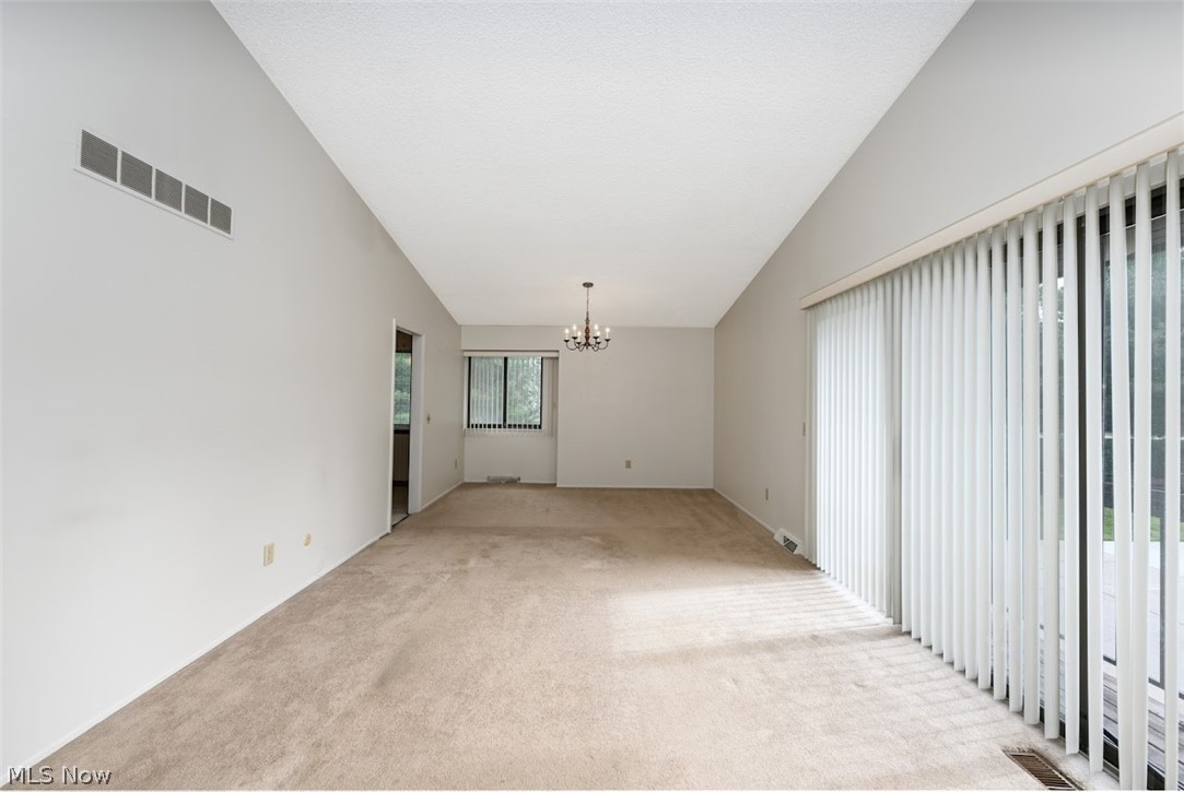 Hampton Ridge Condo - Residential