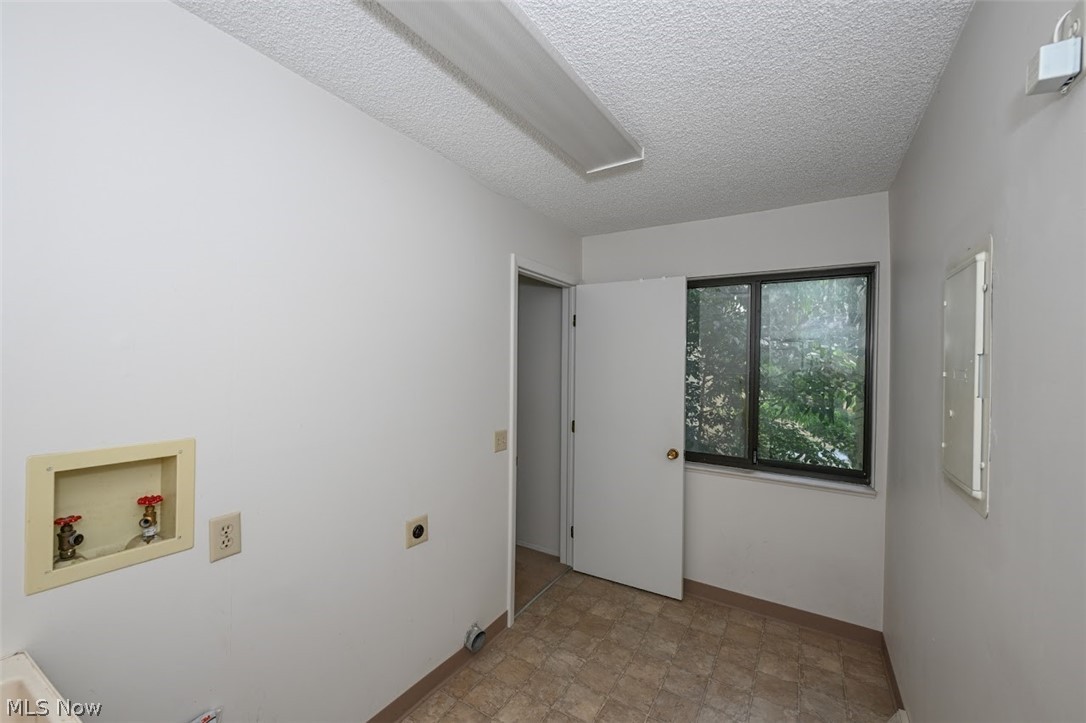 Hampton Ridge Condo - Residential