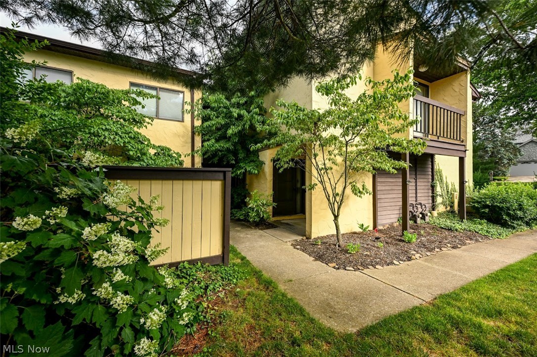 Hampton Ridge Condo - Residential