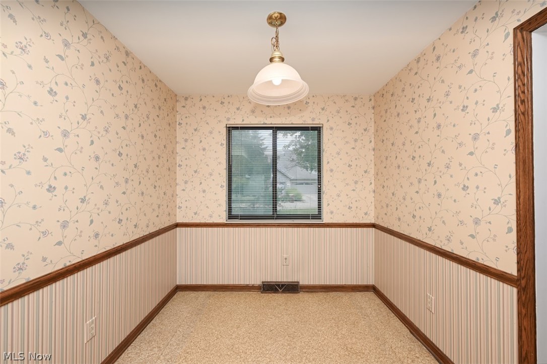 Hampton Ridge Condo - Residential