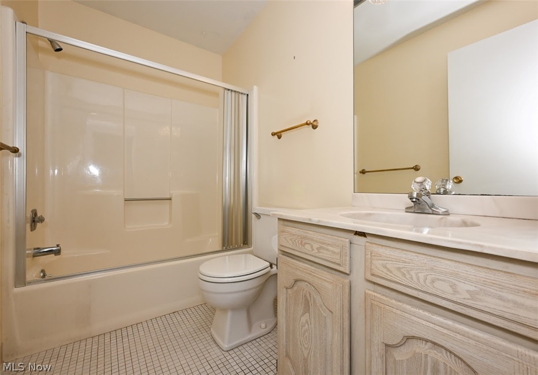 Hampton Ridge Condo - Residential