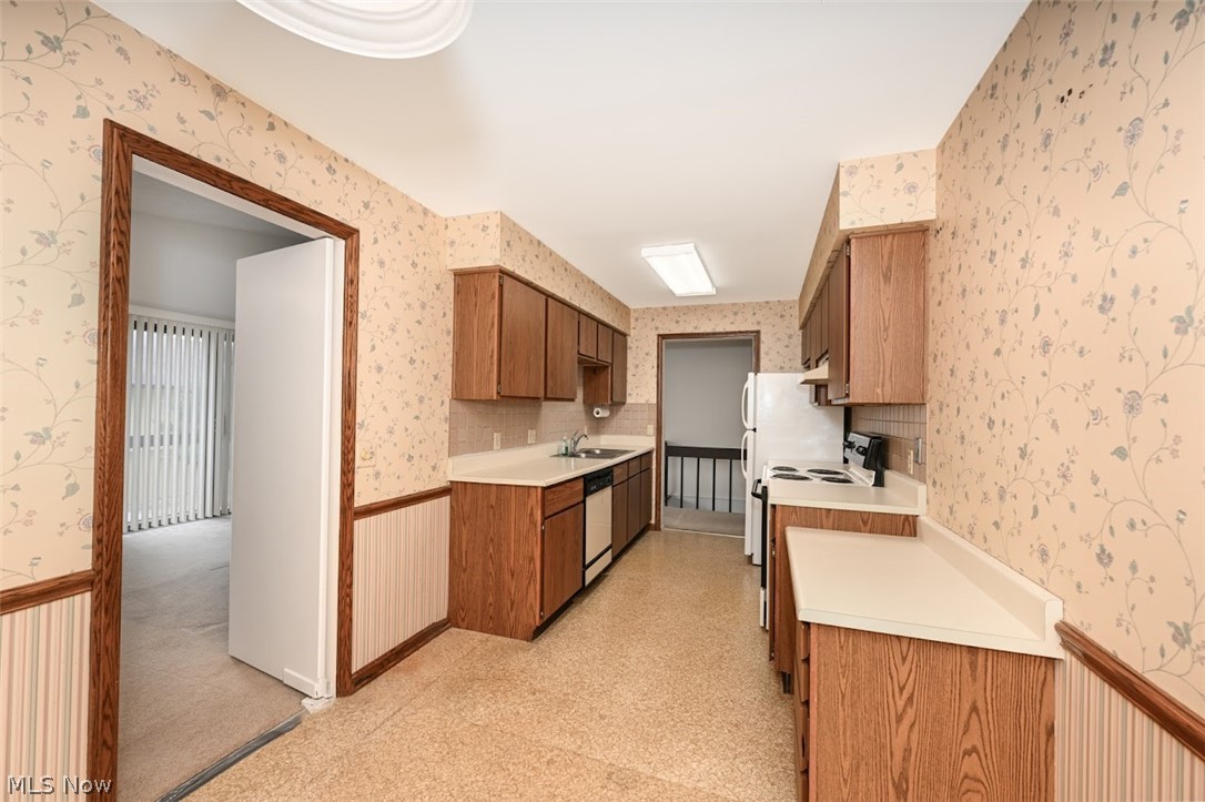 Hampton Ridge Condo - Residential