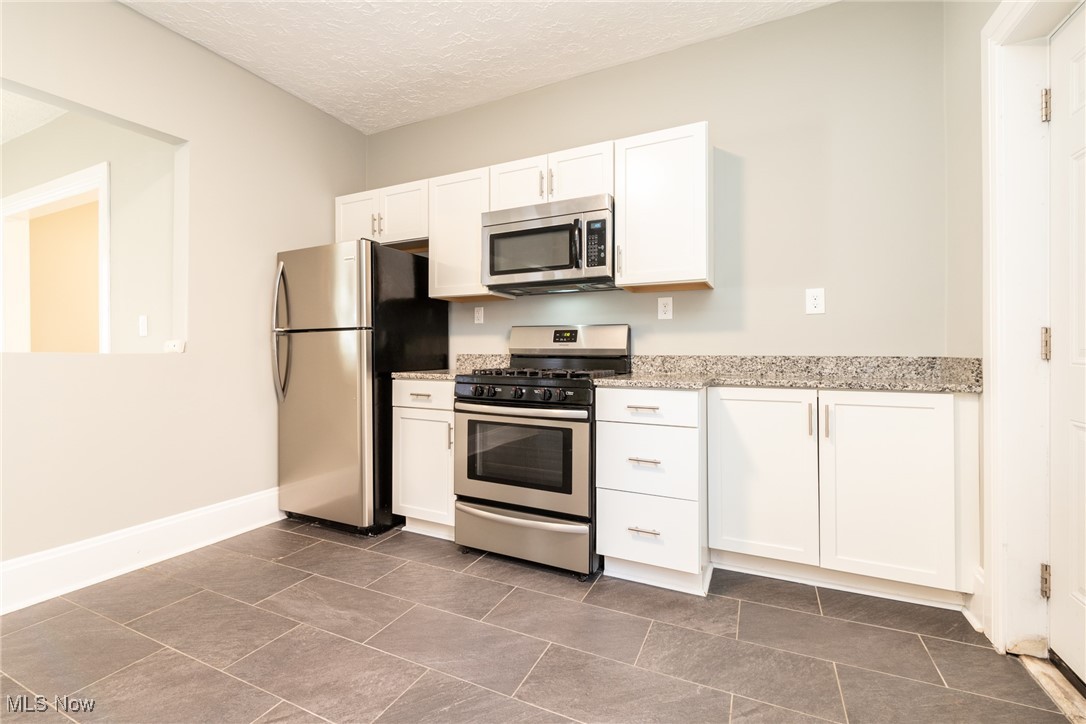 Cleveland, Ohio 44102, United States, 2 Bedrooms Bedrooms, ,1 BathroomBathrooms,Residential,Active,23887