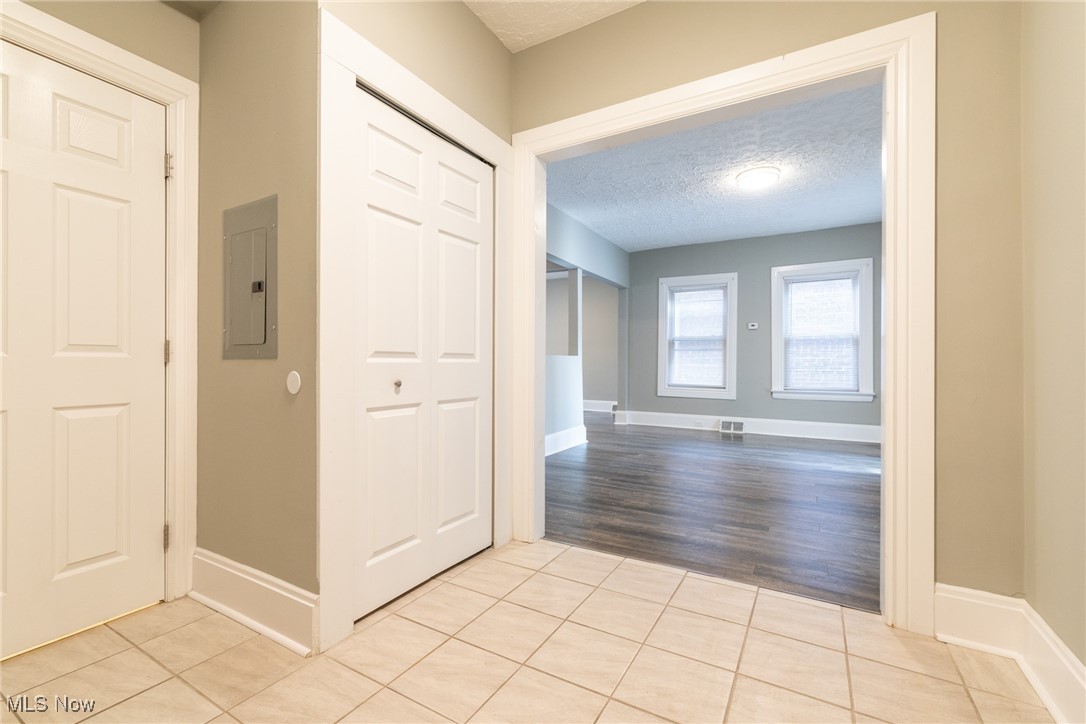 Cleveland, Ohio 44102, United States, 2 Bedrooms Bedrooms, ,1 BathroomBathrooms,Residential,Active,23887