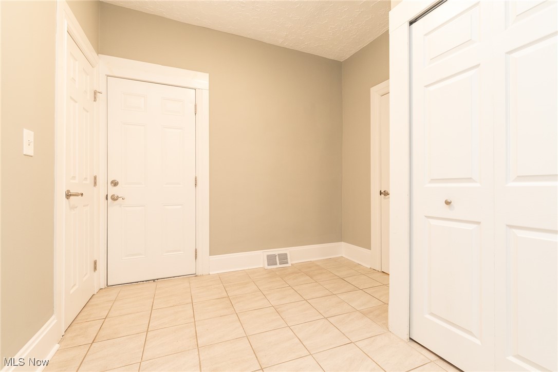 Cleveland, Ohio 44102, United States, 2 Bedrooms Bedrooms, ,1 BathroomBathrooms,Residential,Active,23887