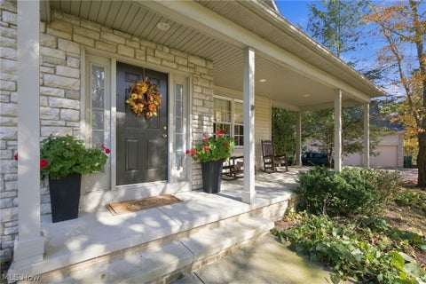 Tiny photo for 8140 Carrington Place, Chagrin Falls, OH 44023 (MLS # 5256953)
