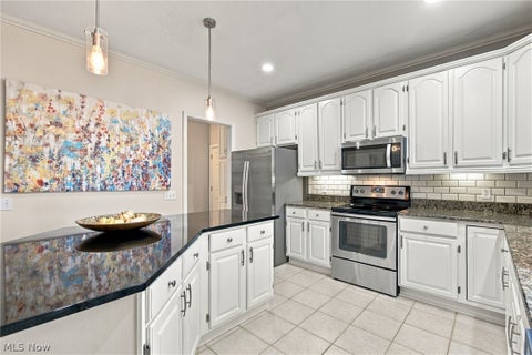 Tiny photo for 8140 Carrington Place, Chagrin Falls, OH 44023 (MLS # 5256953)
