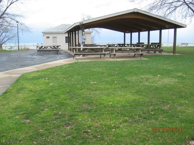 S H Kleinman Realty Cos Utopi - Residential