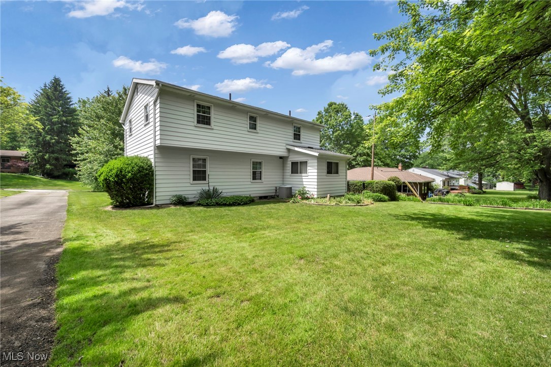 3857 Kay Drive, Stow, Ohio image 41