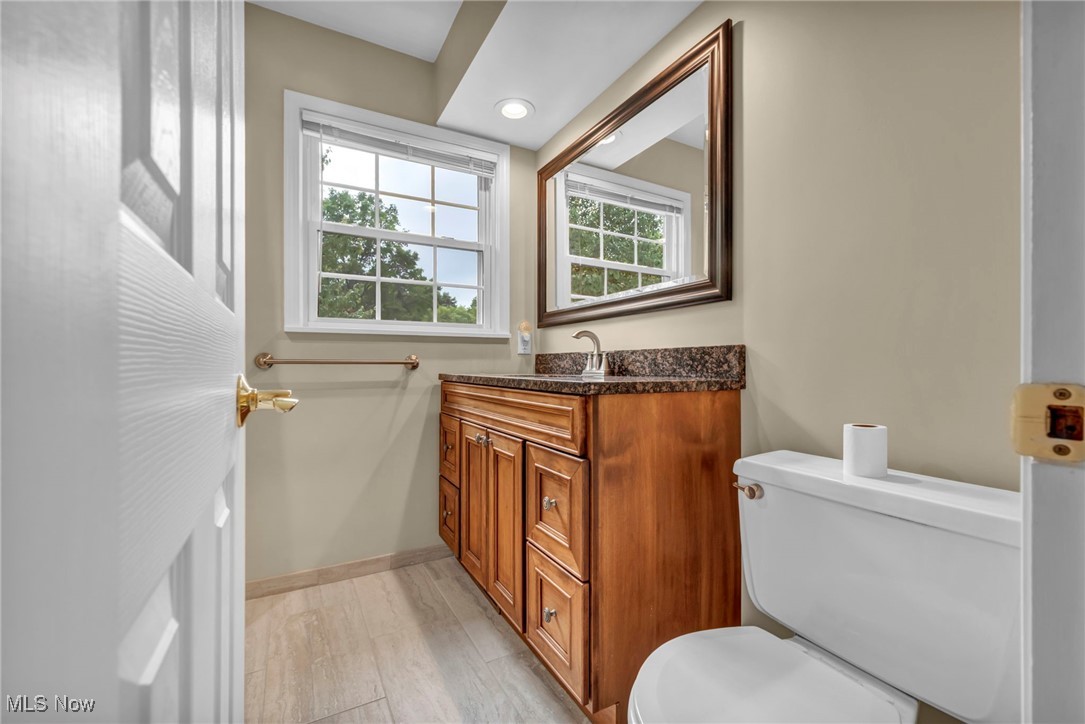3857 Kay Drive, Stow, Ohio image 28