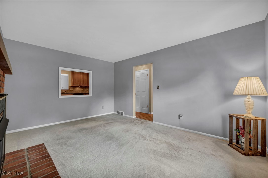 3857 Kay Drive, Stow, Ohio image 9