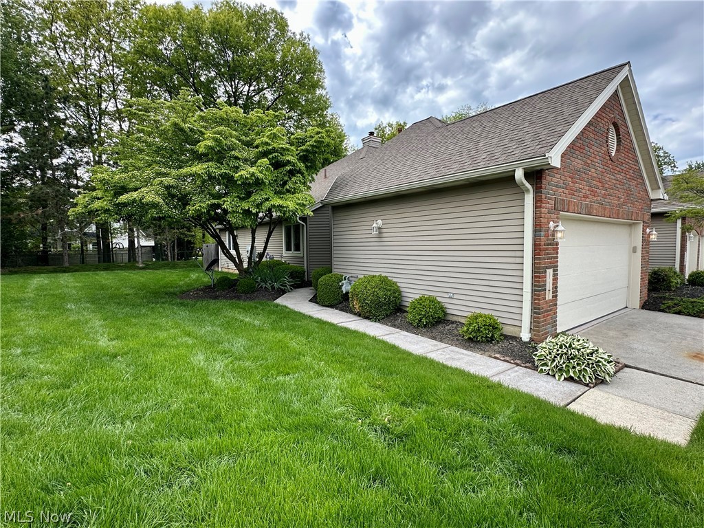 English Lakes Condo - Residential