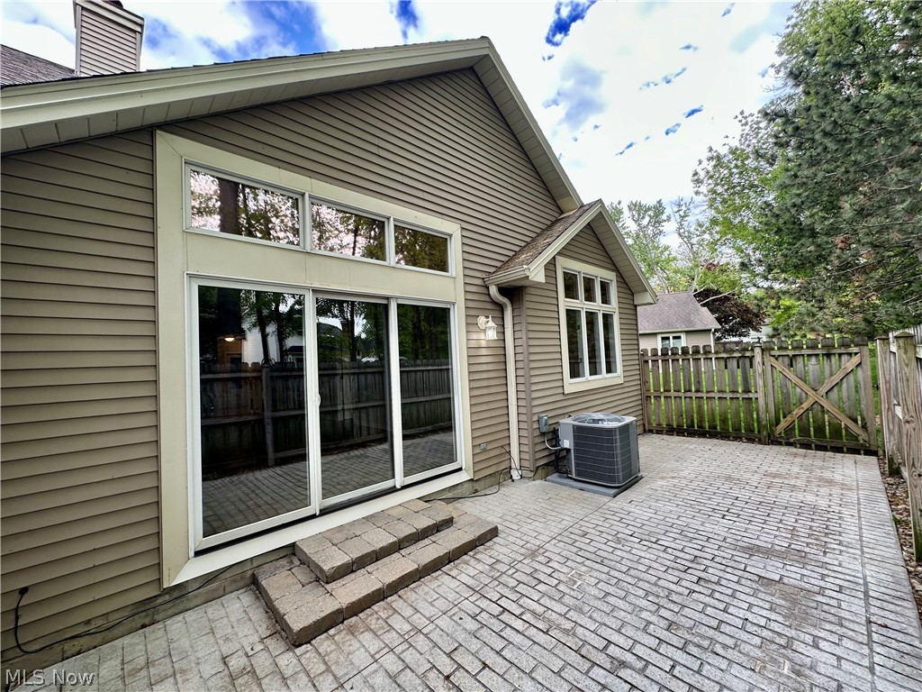 English Lakes Condo - Residential