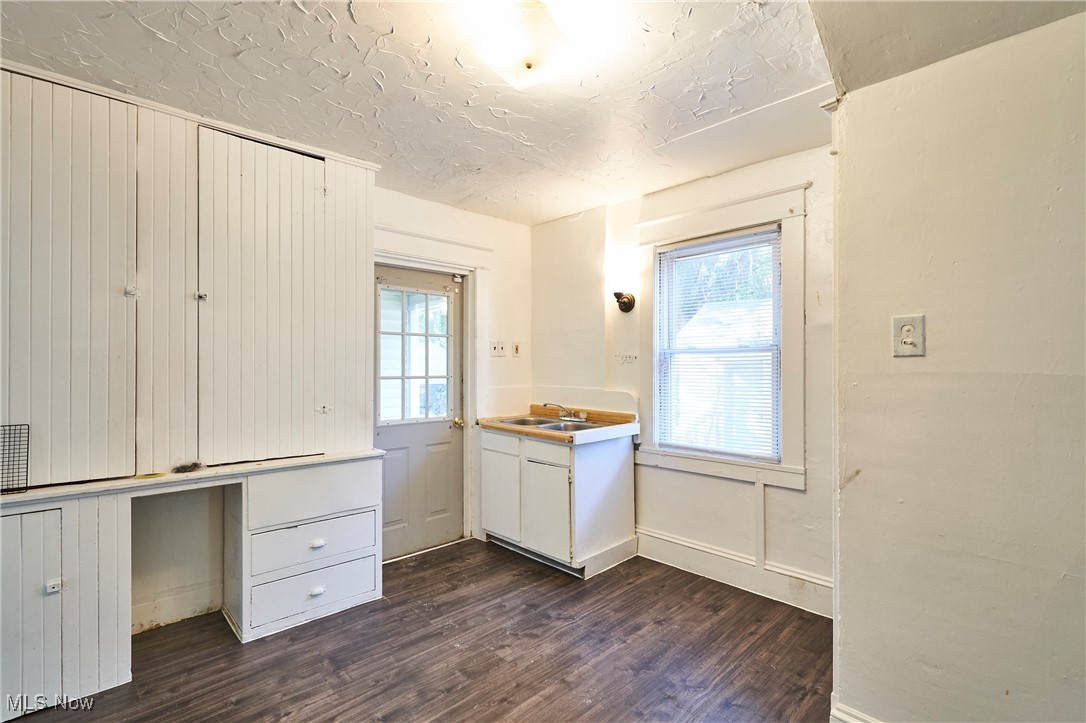 Painesville, Ohio 44077, United States, 4 Bedrooms Bedrooms, ,1 BathroomBathrooms,Residential,Active,164708