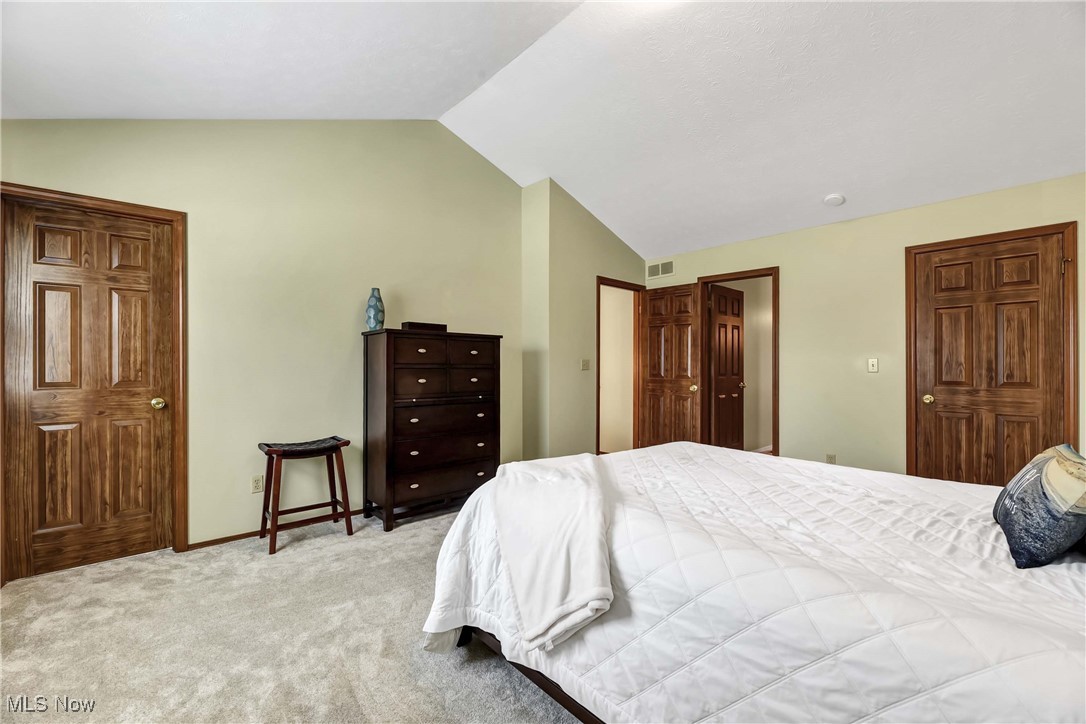 21242 Jonathan Drive, Strongsville, Ohio image 32