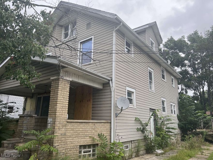 Investor Special – 5 Bedroom Home in Akron! Excellent opportunity for investors, rehabbers, or landlords to add value to this spacious 5-bedroom, 1-bath home located in a convenient South Akron neighborhood. This property offers large rooms, a functional layout, and solid structure, making it ideal for a fix and flip, rental hold, or student housing conversion. With some updates and TLC, this home could produce strong cash flow and equity growth. Surrounded by other investment properties and ongoing revitalization, the area continues to show steady rental demand and affordable entry pricing. Close to downtown Akron, The University of Akron, major employers, highways, and public transportation, making it attractive to both renters and end users. Property sold as-is, where-is.