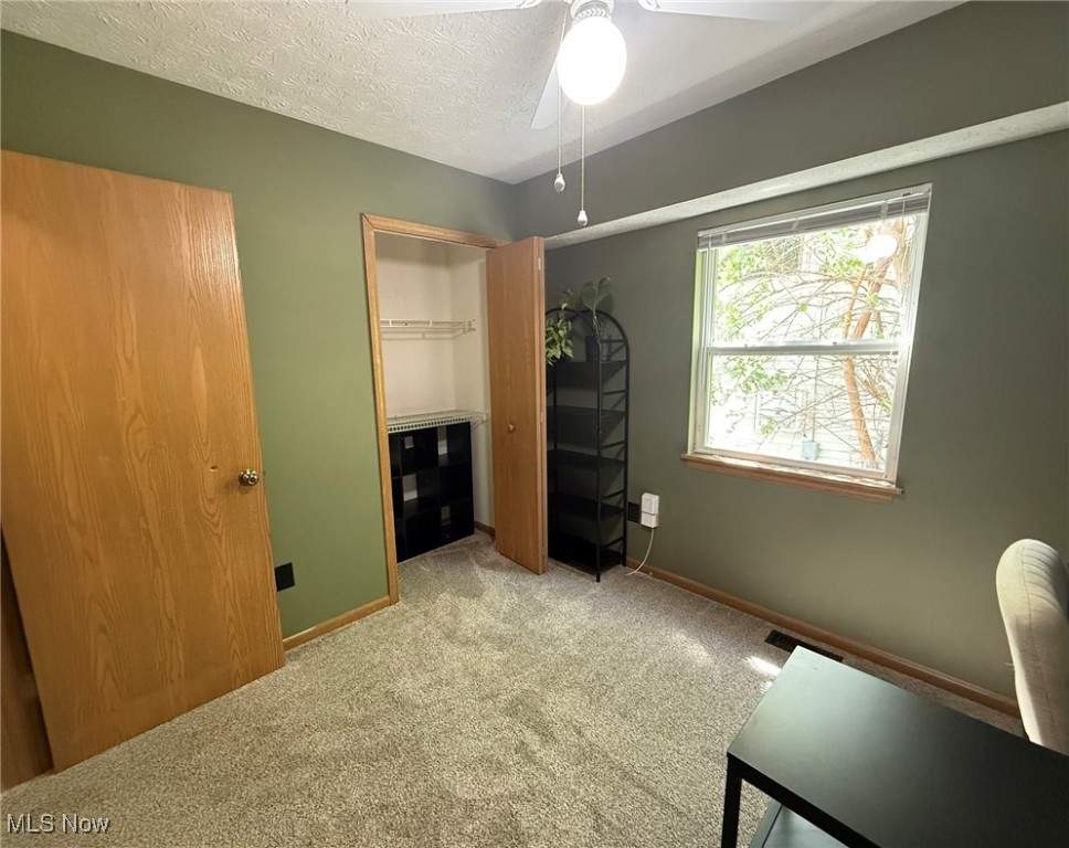 1027 W Hopocan Avenue, Barberton, Ohio image 28