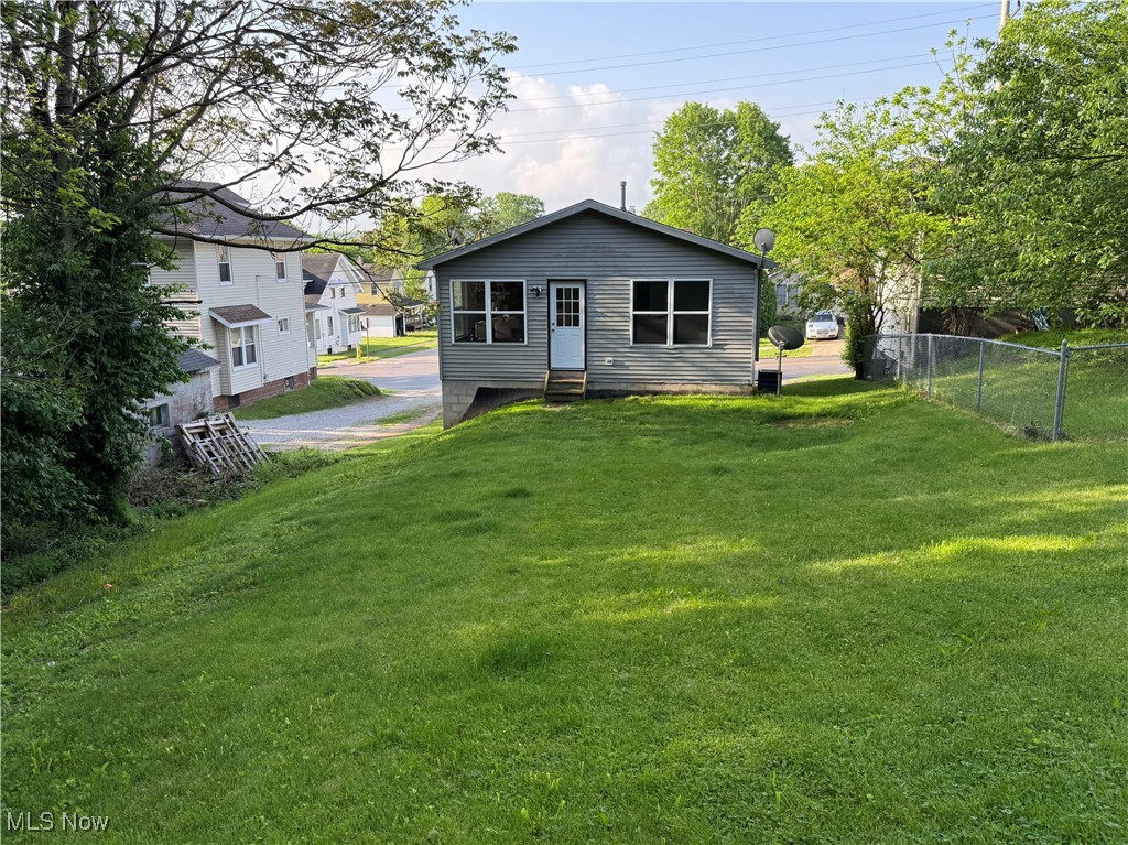 1027 W Hopocan Avenue, Barberton, Ohio image 45