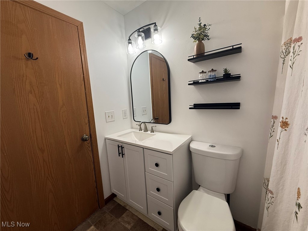 1027 W Hopocan Avenue, Barberton, Ohio image 31