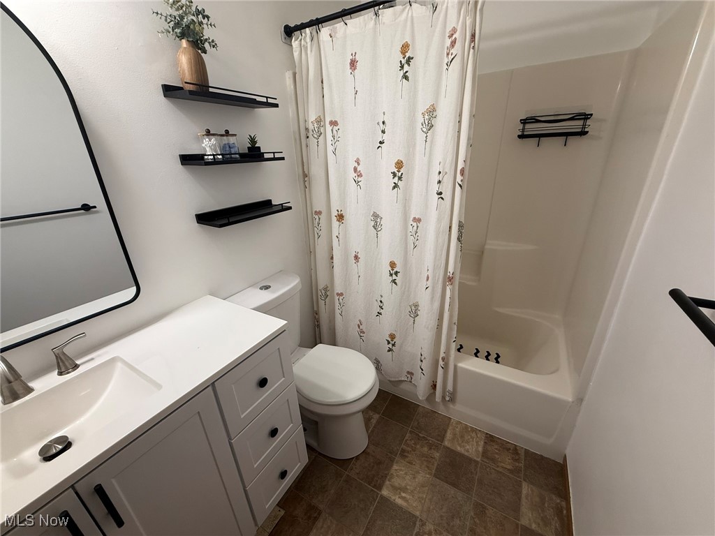 1027 W Hopocan Avenue, Barberton, Ohio image 32