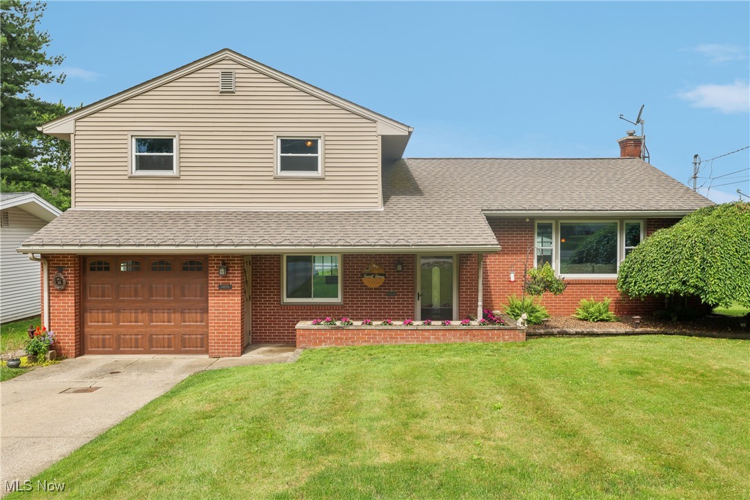 This spacious and handsome mostly brick & vinyl sided 3 Bedroom 2 Full Baths, Split level home has all the updates. Beautiful 200 Ft. deep lot sahll vinyl fencing in the rear. Newer replacement windows, newer electrical service, Hot Water Tank 2020, Furnace and AC new in 2020. Battery back up sump pump 2020, Both Full baths are updated Roof, siding and gutters, soffit and facia new in 2014.12 X 18 ft Shed 1 1/2 stories. All appliances stay with this home including the washer and dryer. The Kitchen has maple cabinets The upstairs bath has a vessel sink, blue tooth exhaust fan/light. Newer ceiling fans throughout. Updated electrical sockets 3 prong.
Kitchen has newer back splash and newer oven, granite counter tops, newer sink and faucet with all new hardware. The beautiful Patio is 10 X 15 concrete. So many updates you have to see plus sooo private in the back of the home with a sky view of the area.
Dining Room and Living Room are open to each other and loads of light flood the rooms.