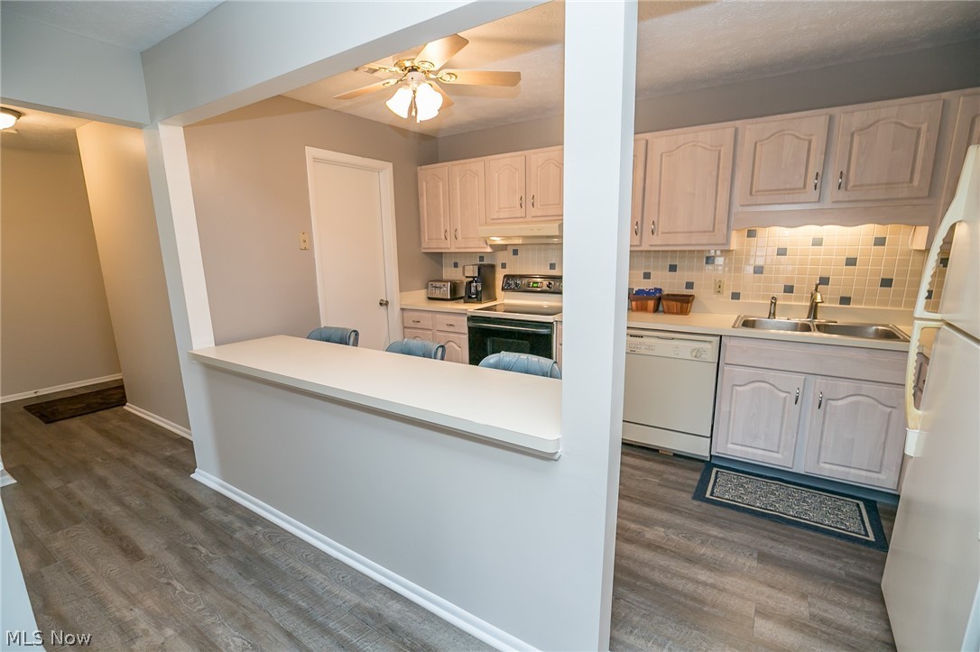 Smugglers Cove Condo - Residential