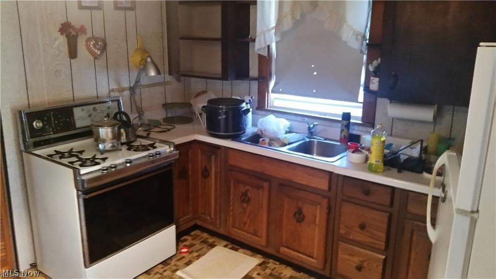 Connecticut Western Reserve - Residential