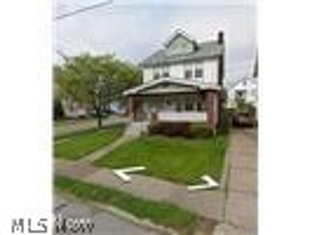 Photo of 15340 Yorick Avenue #3rd floor, Cleveland, OH 44110 (MLS # 5189677)