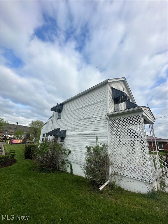 1311 Commerce Street, Wellsburg, West Virginia image 4