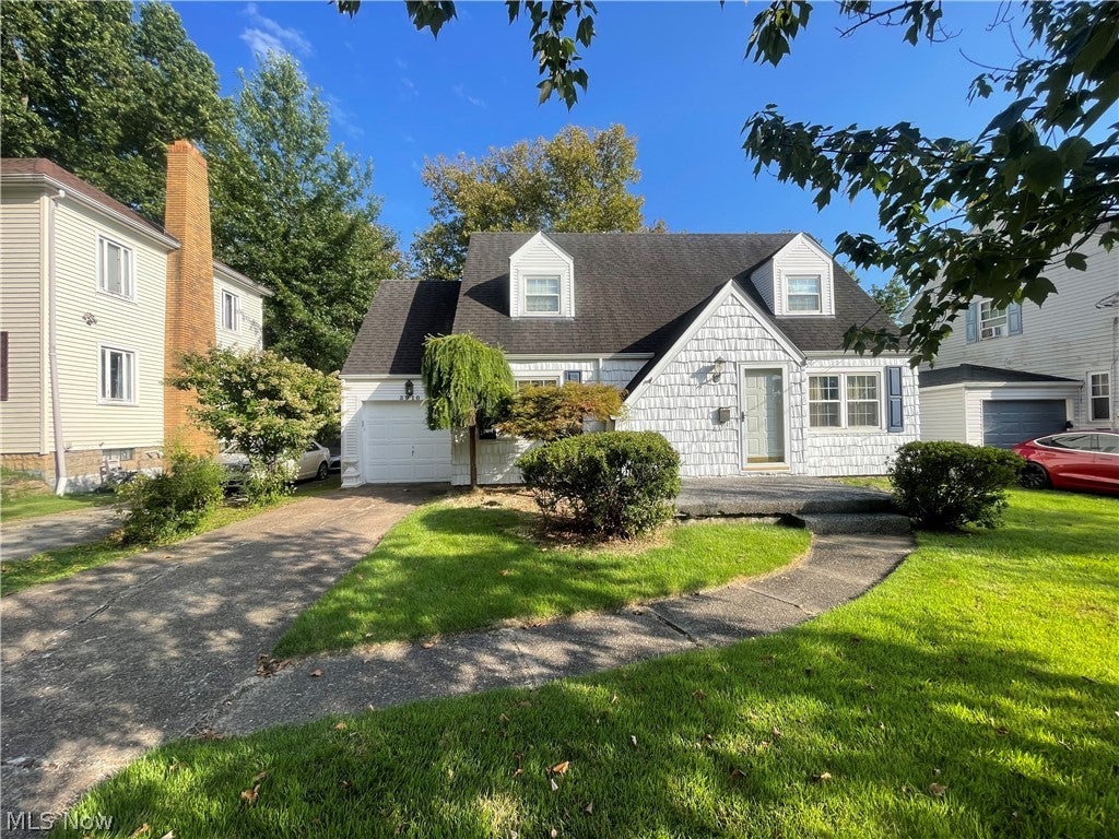3910 Palisades Drive